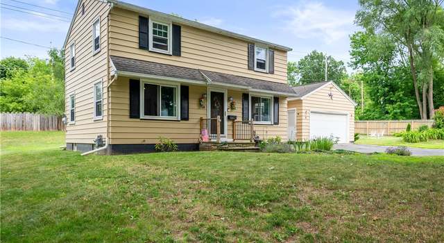 Photo of 8 Dayne St, Rochester, NY 14622
