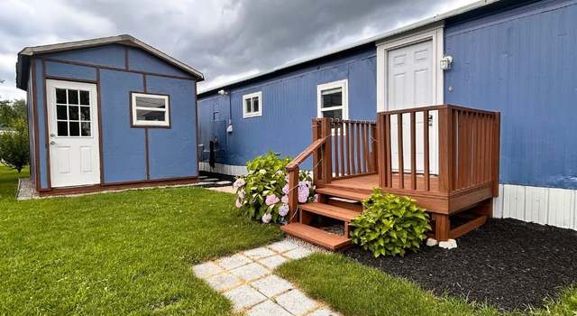 Photo of 41 Alice Ln, Clarkson, NY 14420