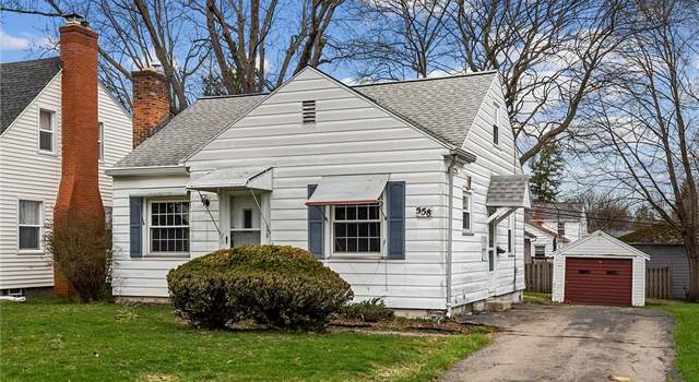 Photo of 558 Eaton Rd, Irondequoit, NY 14617