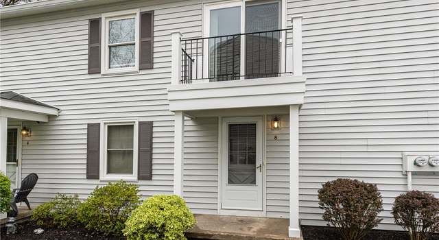 Photo of 8 Acorn Ln, Perinton, NY 14450