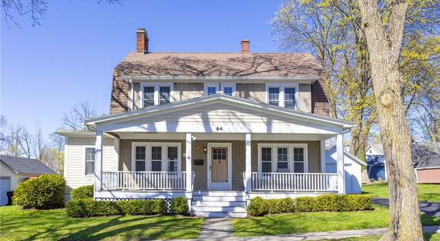 Photo of 44 Oak St, Avon, NY 14414
