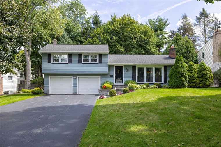 Photo of 262 Beresford Rd Rochester, NY 14610