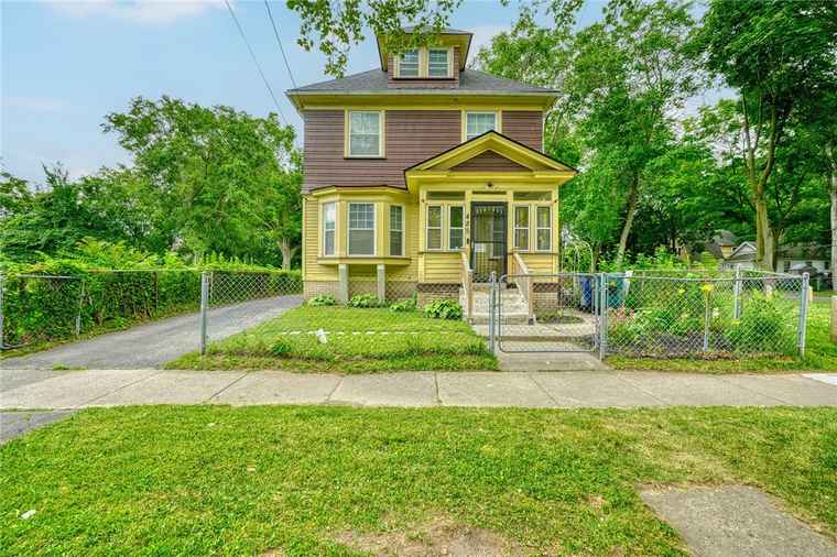 Photo of 485 Central Park Rochester, NY 14609