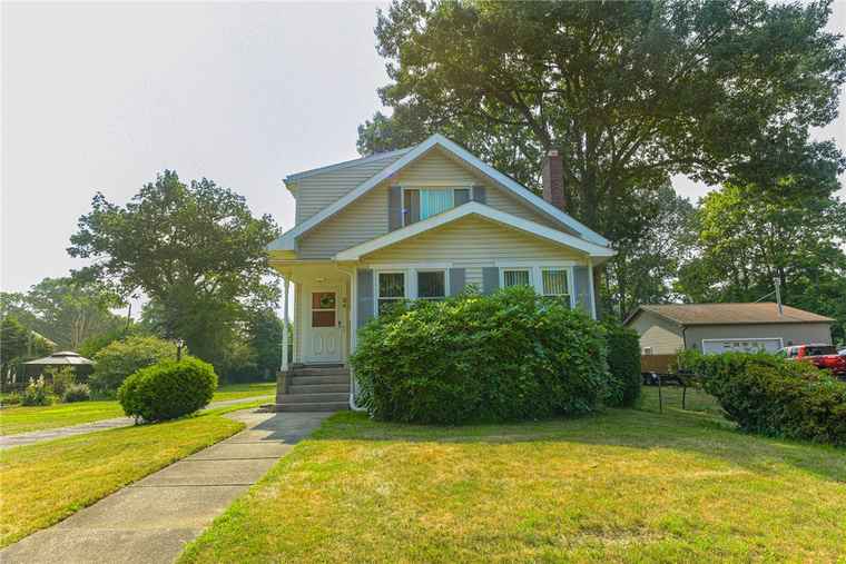 Photo of 34 Cleverdale Rd Greece, NY 14616