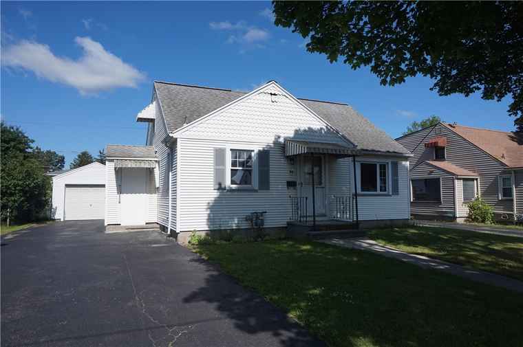 Photo of 69 Farleigh Ave Rochester, NY 14606