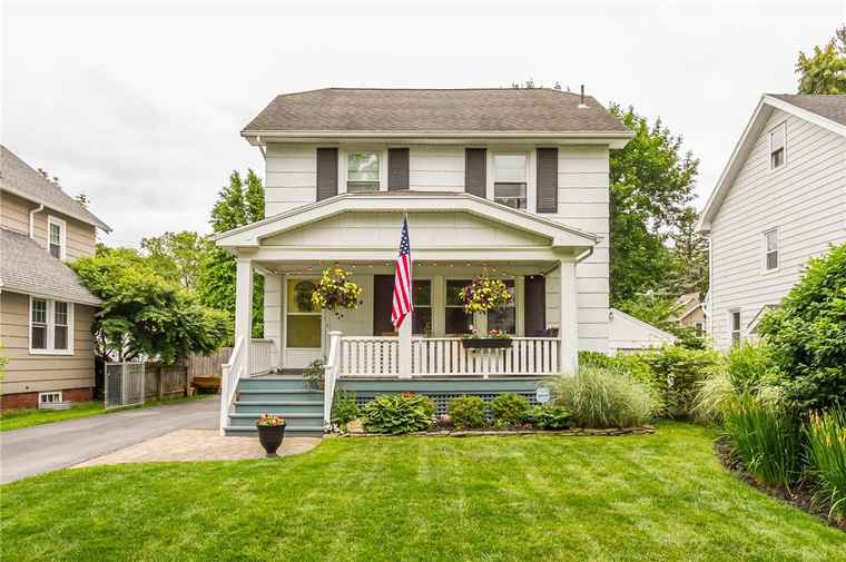 Photo of 25 Colebourne Rd Rochester, NY 14609