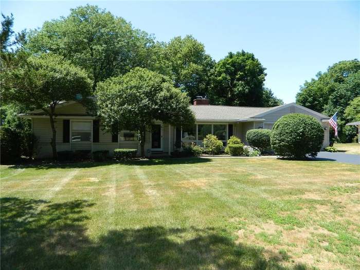 3675 East Ave Pittsford Ny 14618 3 Beds 2 Baths