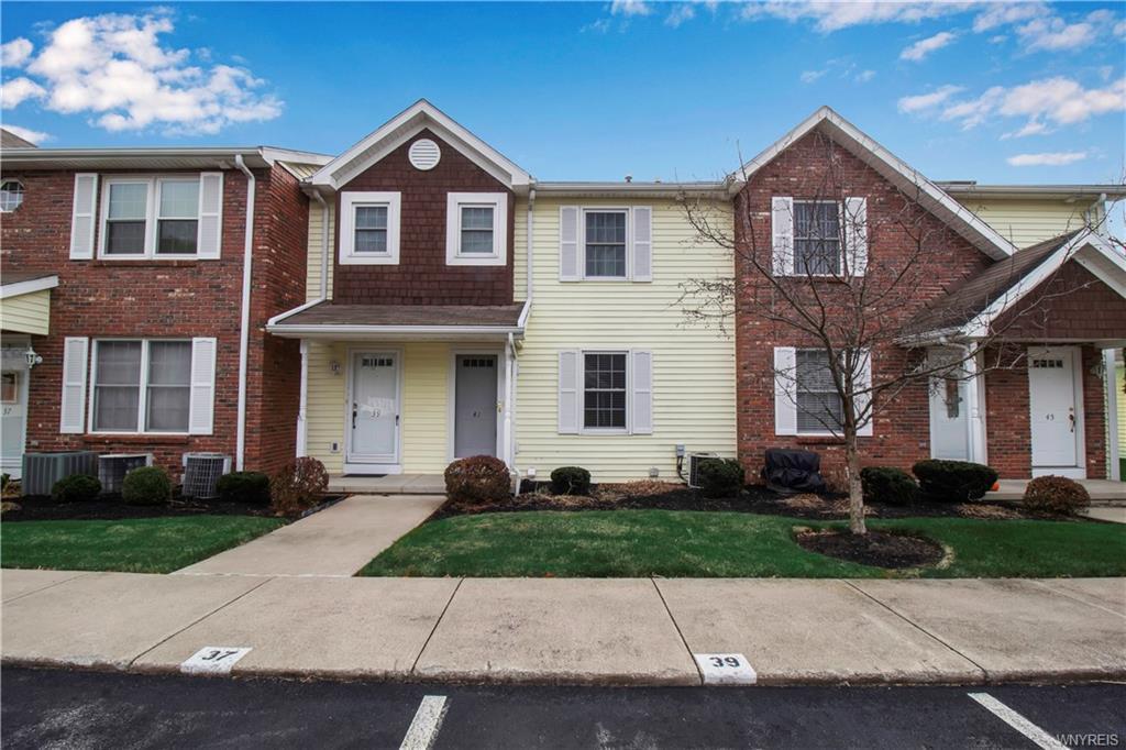 41 Olde Stone Ln, Lancaster, NY 14086 | MLS# B1308780 | Redfin
