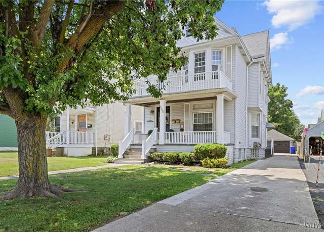 Property at 2469 Seneca St, West Seneca, NY 14210, 4 beds, 3 baths