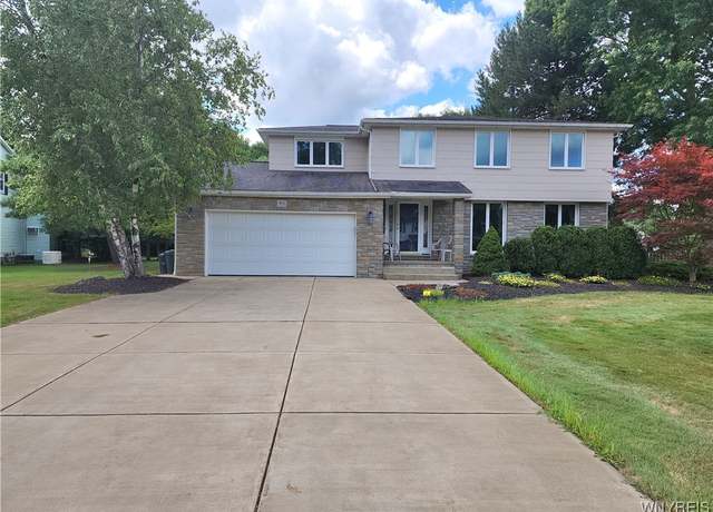 Property at 83 Hawthorne Dr, Orchard Park, NY 14127, 4 beds, 2.5 baths