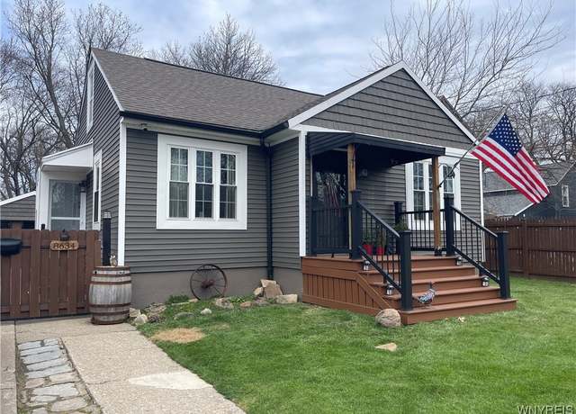 Property at 8634 Frontier Ave, Niagara Falls, NY 14304, 3 beds, 1 bath