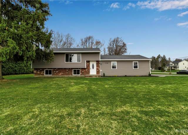 Property at 7130 Goodrich Rd, Clarence, NY 14032, 3 beds, 2 baths