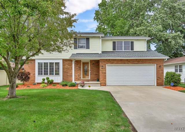 Property at 270 Selkirk Dr, North Tonawanda, NY 14120, 4 beds, 1.5 baths