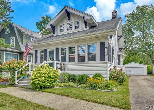 Property at 211 Westfield Rd, Amherst, NY 14226, 5 beds, 2 baths