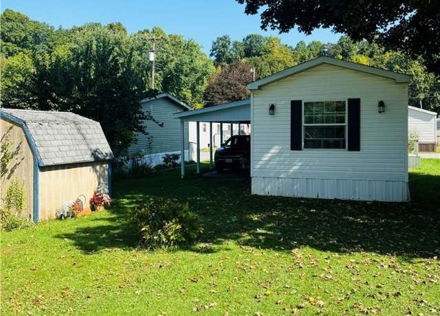 Property at 2007 Hemstreet Rd, Marilla, NY 14054, 2 beds, 2 baths