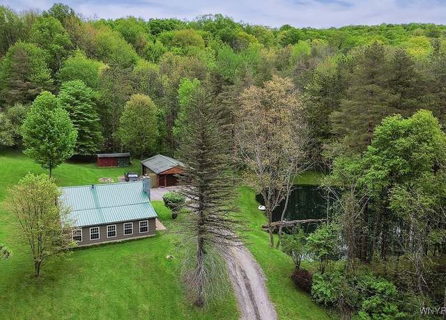 Property at 9661 S Protection Rd, Holland, NY 14080, 2 beds, 1 bath