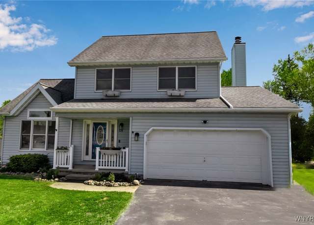 Property at 524 Pletcher Rd, Lewiston, NY 14092, 3 beds, 2.5 baths