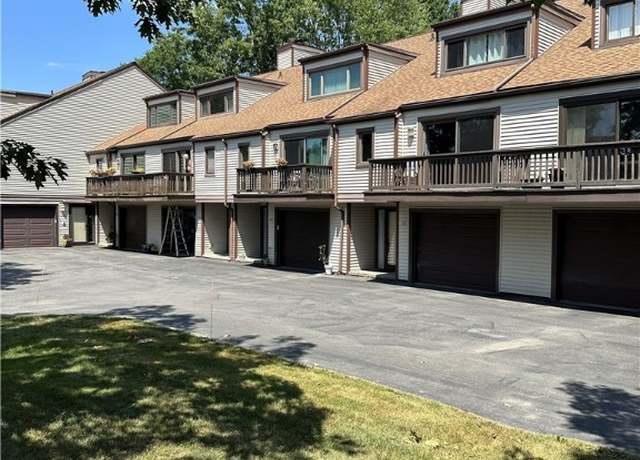 Property at 354 Old Meadow Dr, Amherst, NY 14051, 2 beds, 1.5 baths