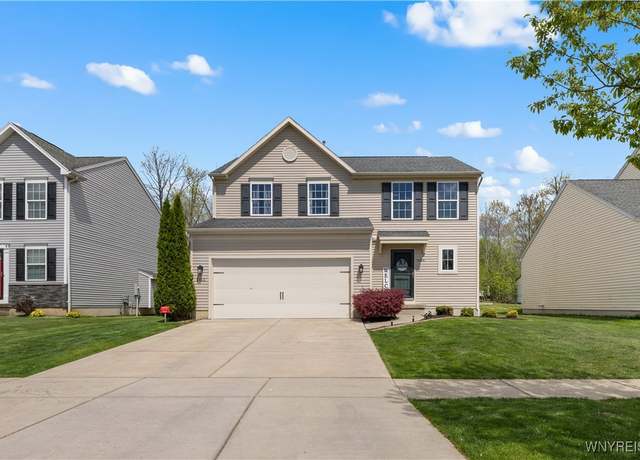 Property at 6166 Woodford Dr, Hamburg, NY 14085, 3 beds, 2.5 baths
