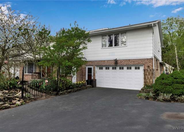 Property at 3 Culpepper Rd, Amherst, NY 14221, 6 beds, 3.5 baths