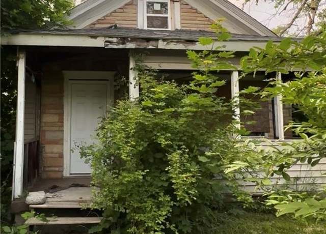 Property at 1374 Michigan Ave, Niagara Falls, NY 14305, 5 beds, 1 bath