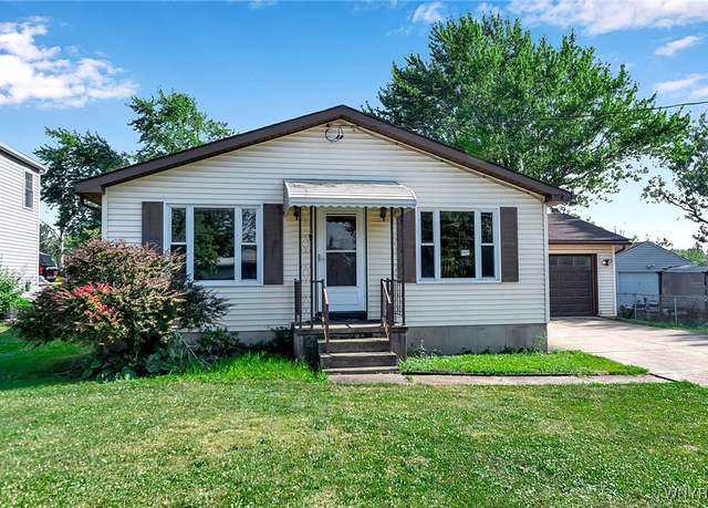 Property at 1762 Whitehaven Rd, Grand Island, NY 14072, 3 beds, 1.5 baths