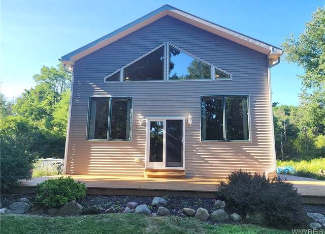 Property at 869 Schad Rd, Bennington, NY 14004, 2 beds, 2 baths