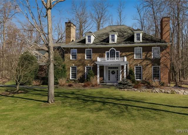 Property at 53 Hillsboro Dr, Orchard Park, NY 14127, 6 beds, 6.5 baths