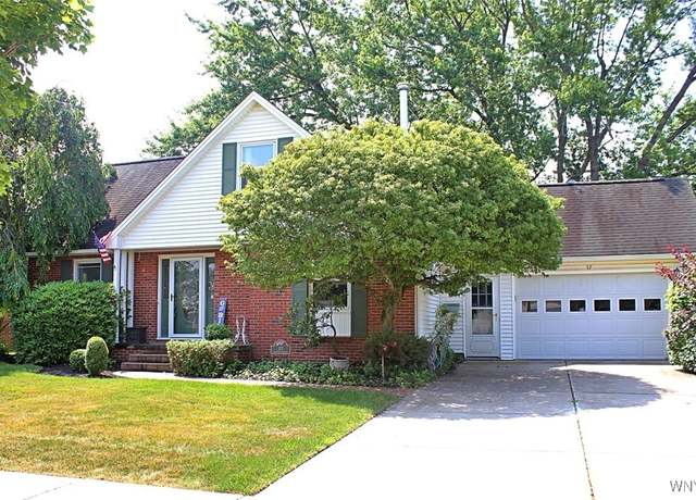 Property at 37 Woodmar Ter, West Seneca, NY 14224, 4 beds, 1.5 baths