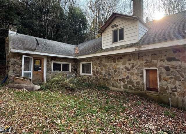 Property at 8892 Route 219, Ashford, NY 14171, 2 beds, 0.5 baths