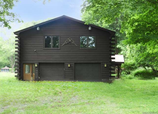 Property at 63 Kirkwood Dr, Aurora, NY 14052, 4 beds, 2.5 baths