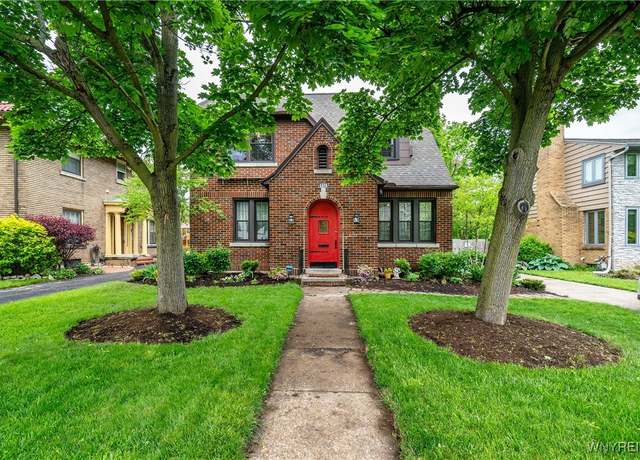 Property at 1078 Amherst St, Buffalo, NY 14216, 3 beds, 2.5 baths