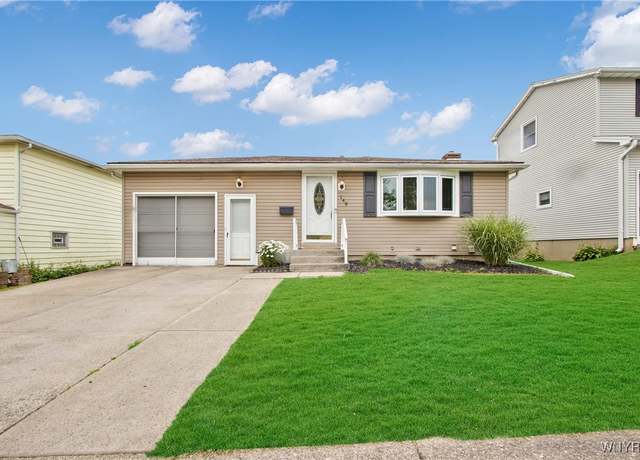 Property at 148 Brentwood Dr, Cheektowaga, NY 14227, 3 beds, 1.5 baths
