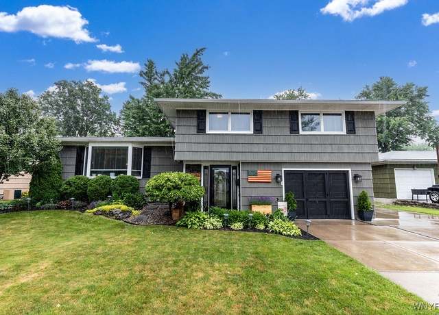Property at 760 Westbrook Dr, North Tonawanda, NY 14120, 4 beds, 2.5 baths