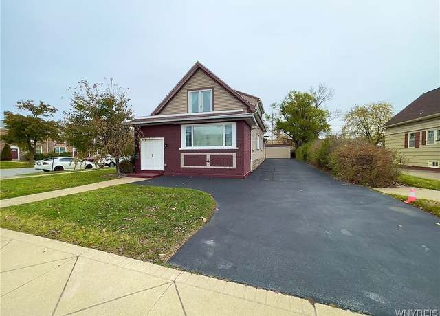 Property at 3577 Harlem Rd, Cheektowaga, NY 14225, 8 beds, 3 baths