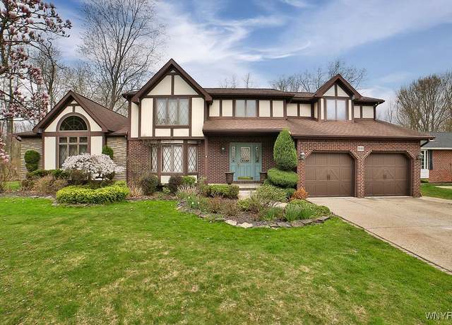 Property at 1444 Fairfield Dr, North Tonawanda, NY 14120, 4 beds, 2.5 baths