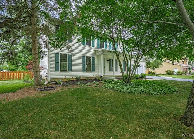 Property at 125 Park Lane Cir, Lockport City, NY 14094, 4 beds, 2.5 baths
