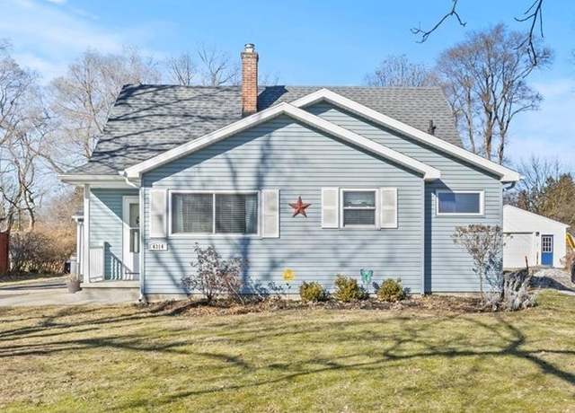 Property at 4314 Shimerville Rd, Clarence, NY 14031, 3 beds, 1 bath