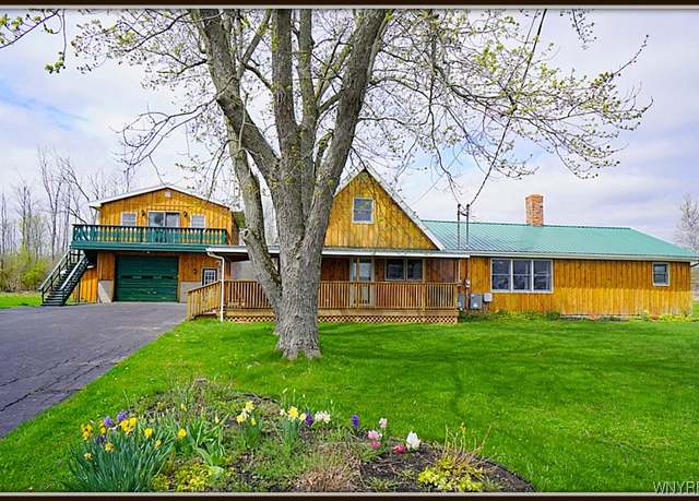 Property at 6656 Riddle Rd, Royalton, NY 14094, 5 beds, 2 baths