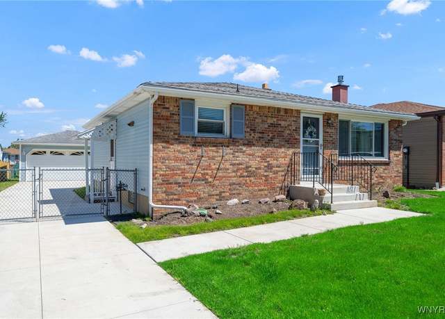 Property at 36 Knollwood Dr, Cheektowaga, NY 14227, 3 beds, 2 baths