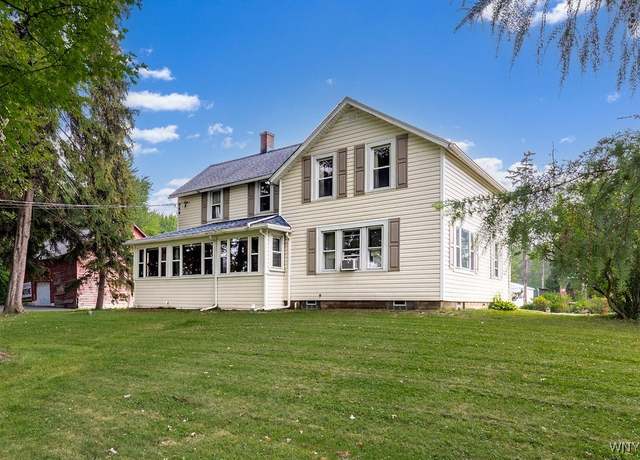 Property at 3165 Niagara Falls Blvd N, Wheatfield, NY 14120, 5 beds, 3 baths