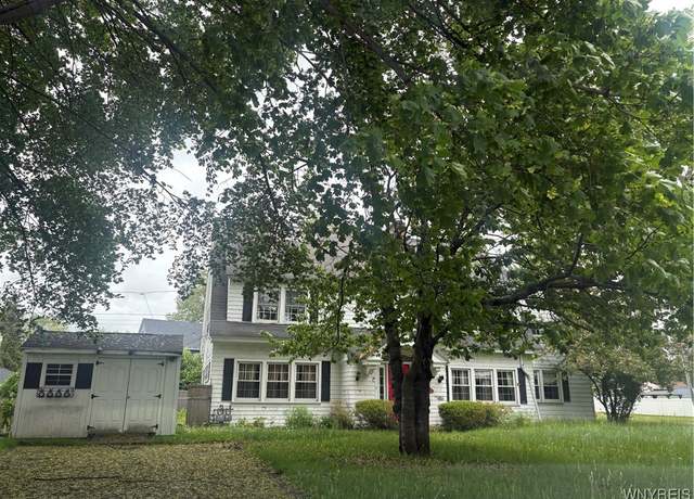 Property at 5722 Buffalo Ave, Niagara Falls, NY 14304, 5 beds, 3 baths