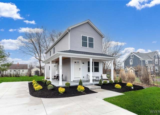 Property at 292 Oakridge Ave, Tonawanda-town, NY 14217, 5 beds, 2 baths