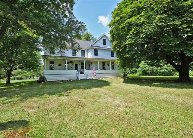 Property at 460 Two Rod Rd, Marilla, NY 14102, 4 beds, 2.5 baths