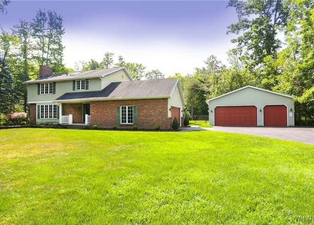 Property at 140 S Jerge Dr, Elma, NY 14059, 4 beds, 2.5 baths
