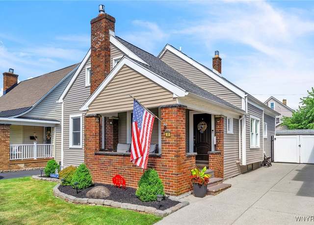 Property at 37 Arundel Rd, Buffalo, NY 14216, 4 beds, 2 baths