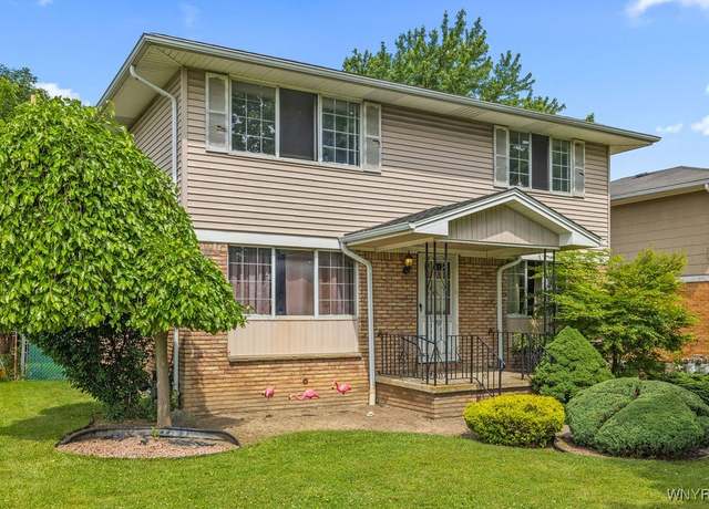 Property at 10 Strasbourg Dr, Cheektowaga, NY 14227, 6 beds, 2 baths