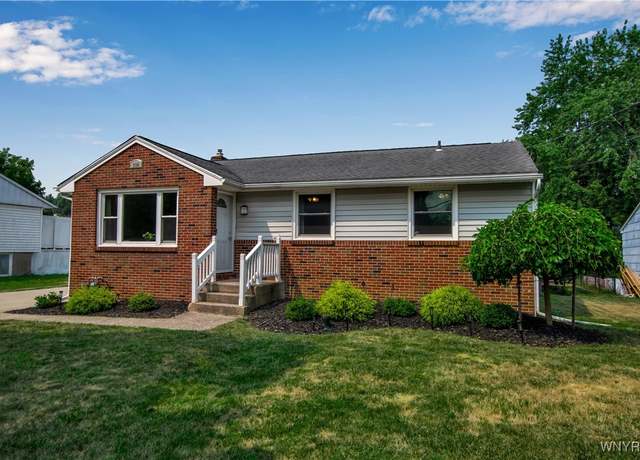 Property at 290 Seneca Pl, Lancaster, NY 14086, 3 beds, 1 bath