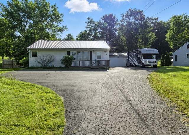 Property at 11583 Gowanda State Rd, North Collins, NY 14111, 2 beds, 1.5 baths