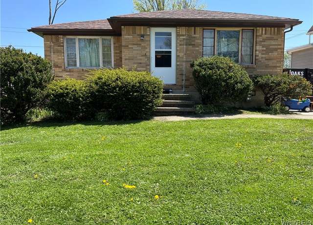 Property at 4679 Lake Shore Rd, Hamburg, NY 14075, 3 beds, 1 bath